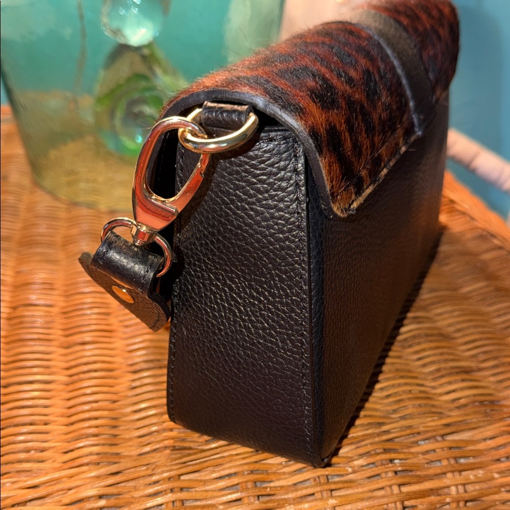 Divina Firenze Made in Italy Calf hair Leopard print Crossbody bag NWOT - Picture 4 of 7